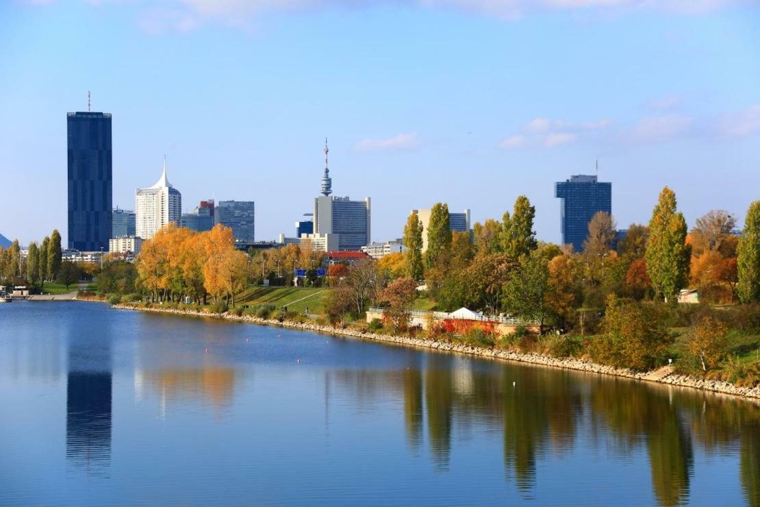 Bungalow At Lake Alte Donau فيينا المظهر الخارجي الصورة