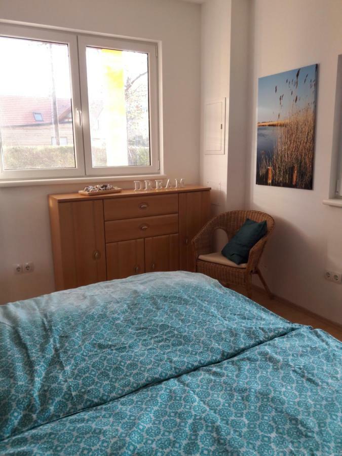 Bungalow At Lake Alte Donau فيينا المظهر الخارجي الصورة